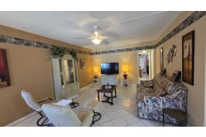 900 10th Terrace, Hallandale Beach, FL 33009 - MLS#B26014804