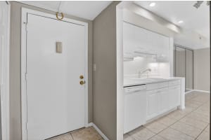 250 20th Street, Boca Raton, FL 33431 - MLS#B26014842