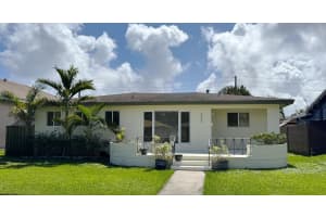222 2nd Terrace, Dania Beach, FL 33004 - MLS#B26014865