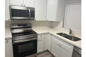 9461 Evergreen Place, Davie, FL 33324 - MLS#B26014904