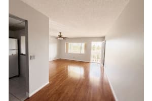 100 Village Green Cir Circle, Palm Springs, FL 33461 - MLS#B26014941