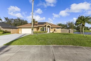 2141 Bayshore Boulevard, Port Saint Lucie, FL 34984 - MLS#B26014976