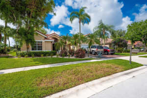 7828 Dorchester Road, Boynton Beach, FL 33472 - MLS#B26014993