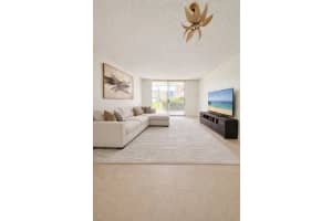 202 10th Street, Dania Beach, FL 33004 - MLS#B26014997