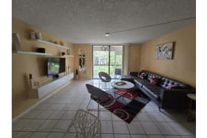 5160 Las Verdes Circle, Delray Beach, FL 33484 - MLS#B26015011