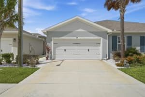 812 Persimmon Place, Fort Pierce, FL 34981 - MLS#B26015026