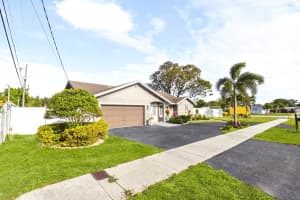 4040 6th Avenue, Deerfield Beach, FL 33064 - MLS#B26015050