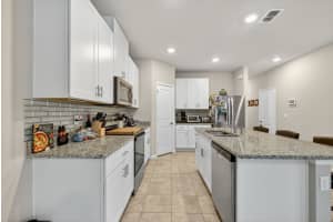 5672 Edgewater Circle, Stuart, FL 34997 - MLS#B26015056