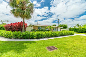 8099 Santa Fe Trail, Boca Raton, FL 33487 - MLS#B26015090