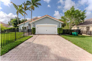 11420 26th Street, Plantation, FL 33323 - MLS#B26015119