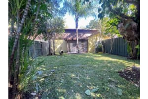 512 43rd Place, Deerfield Beach, FL 33064 - MLS#B26015123