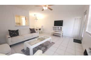 319 Chatham P, West Palm Beach, FL 33417, West Palm Beach, FL 33417 - MLS#B26015128