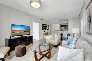 550 Okeechobee Boulevard, West Palm Beach, FL 33401 - MLS#B26015209