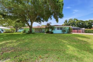 2115 15th Place, Vero Beach, FL 32960 - MLS#B26015263