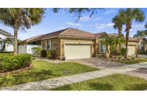 9901 Eastbrook Circle, Port Saint Lucie, FL 34987 - MLS#B26015287