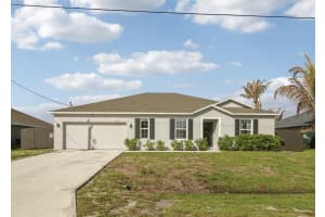 1892 Monterrey Lane, Port Saint Lucie, FL 34953 - MLS#B26015328