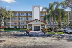 901 Sw 128th Terrace 211a, Pembroke Pines, Fl 33027, Pembroke Pines