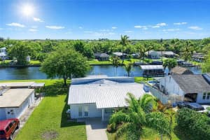 241 14th Place, Vero Beach, FL 32960 - MLS#B26015355