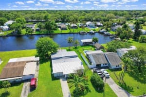 241 14th Place, Vero Beach, FL 32960 - MLS#B26015355