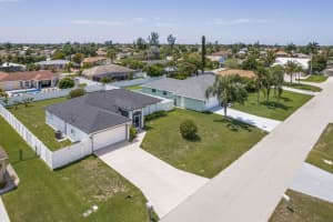 610 21st Lane, Cape Coral, FL 33990 - MLS#B26015359