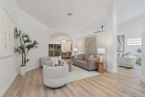 9950 Harbour Lake Circle, Boynton Beach, FL 33437 - MLS#B26015386