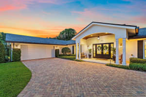 824 Country Club Drive, North Palm Beach, FL 33408 - MLS#B26015413