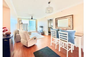 3020 32nd Avenue, Fort Lauderdale, FL 33308 - MLS#B26015433