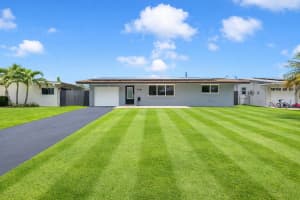 8781 15th Street, Pembroke Pines, FL 33024 - MLS#B26015439