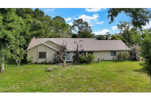 8631 Hidden Pines Road, Fort Pierce, FL 34945 - MLS#B26015442