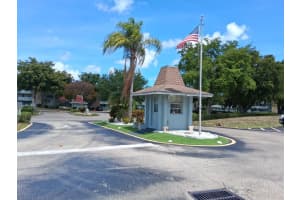 2100 Springdale Boulevard, Palm Springs, FL 33461 - MLS#B26015443