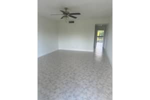 2100 Springdale Boulevard, Palm Springs, FL 33461 - MLS#B26015443