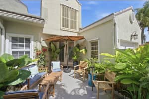 47 Lakeshore Drive, Hypoluxo, FL 33462 - MLS#B26015465