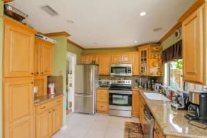 9709 Sunny Isle Circle, Boca Raton, FL 33428 - MLS#B26015470