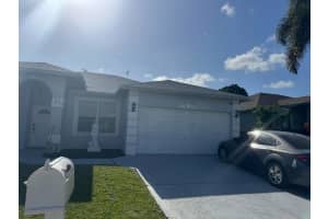 1011 Salmon Isle, Greenacres, FL 33413 - MLS#B26015525
