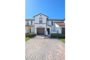 5064 Coventry Circle, Port St Lucie, FL 34986 - MLS#B26015535