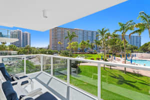 3300 36th Street, Fort Lauderdale, FL 33308 - MLS#B26015558