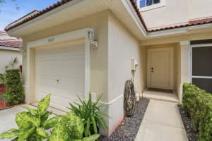 9069 Tremezzo Lane, Boynton Beach, FL 33472 - MLS#B26015586