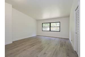 734 5th Place, Vero Beach, FL 32962 - MLS#B26015614