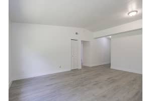 734 5th Place, Vero Beach, FL 32962 - MLS#B26015614