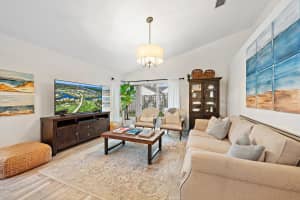 58 Admirals Court, Palm Beach Gardens, FL 33418 - MLS#B26015628