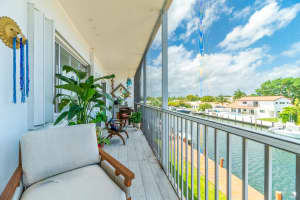 2841 33rd Court, Fort Lauderdale, FL 33306 - MLS#B26015657