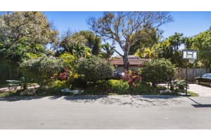 2600 NE 24th St, Fort Lauderdale, FL 33305, Sold 04/15/26