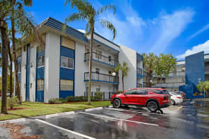 3100 Holiday Springs Boulevard 111, Margate, Fl 33063, Margate