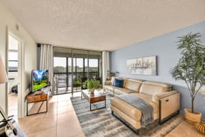 1266 Military Trail, Deerfield Beach, FL 33442 - MLS#B26015687