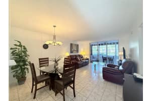 2901 48th Avenue, Lauderdale Lakes, FL 33313 - MLS#B26015703