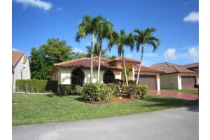 7039 Golf Pointe Circle, Tamarac, FL 33321 - MLS#B26015743