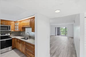 700 128th Avenue, Pembroke Pines, FL 33027 - MLS#B26015808