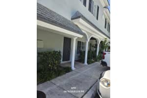 1153 Colonial Palms Way, Palm Springs, FL 33406 - MLS#B26015876