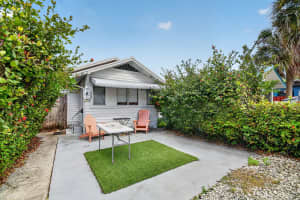 306 J Street, Lake Worth Beach, FL 33460 - MLS#B26015897