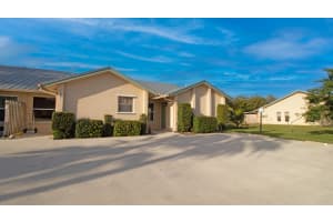 7609 Hobe Terrace, Hobe Sound, FL 33455 - MLS#B26015903